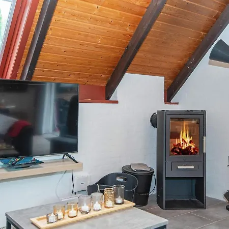 度假居 6 Person Holiday In